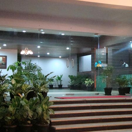 Hotel Grand Bee Bangalore Ngoại thất bức ảnh