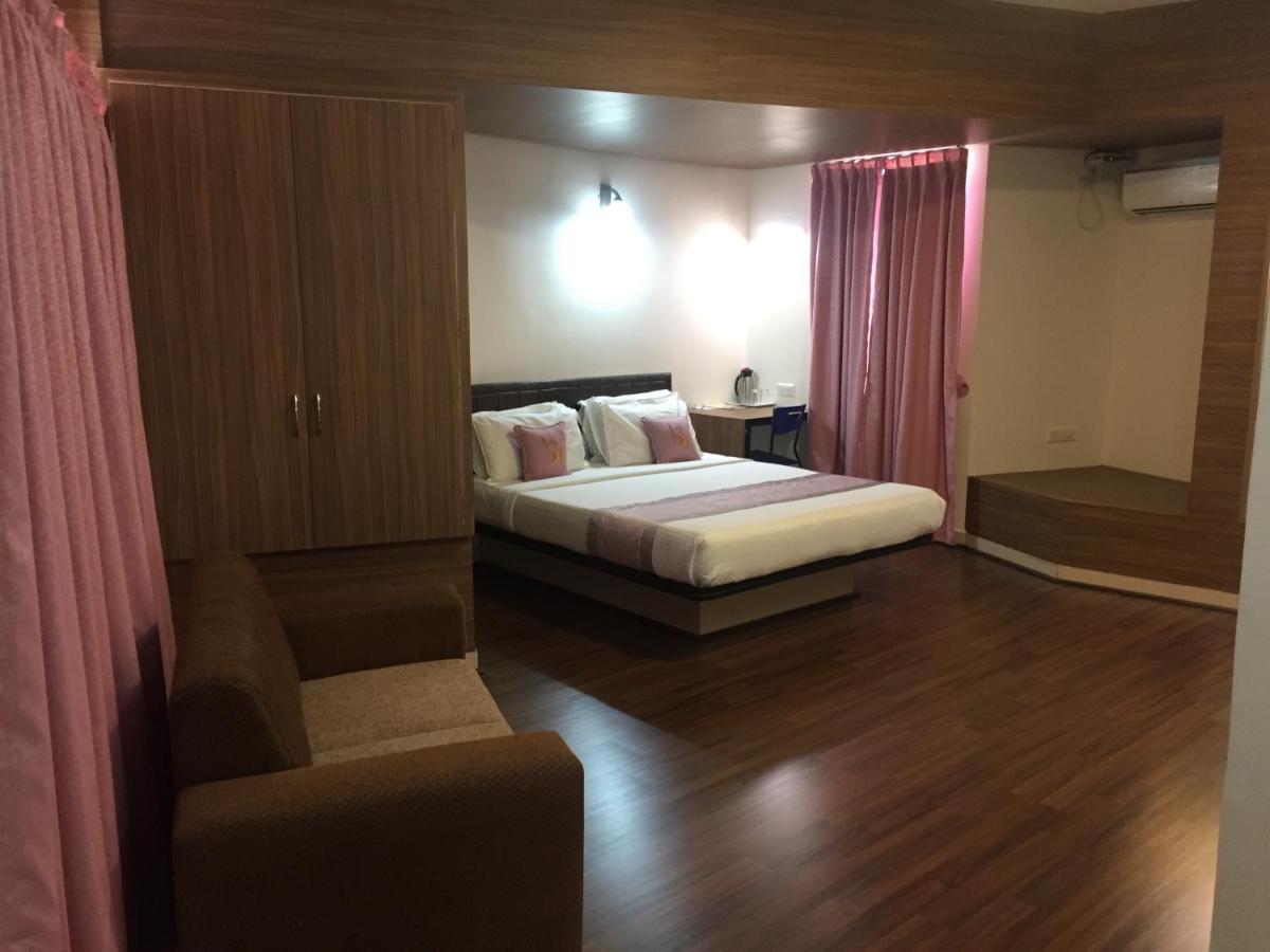 Hotel Grand Bee Bangalore Ngoại thất bức ảnh