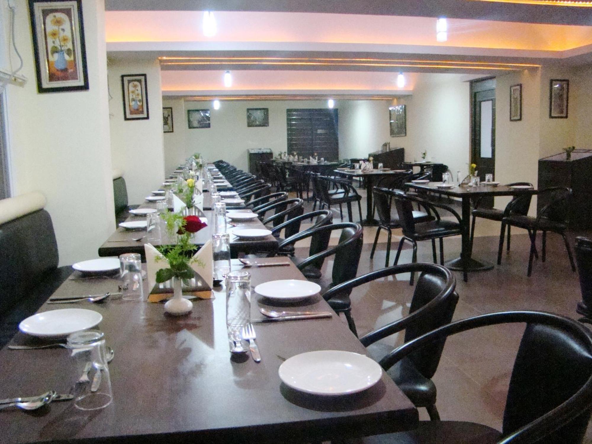 Hotel Grand Bee Bangalore Ngoại thất bức ảnh